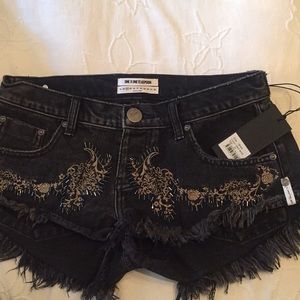 One teaspoon brand new black shorts